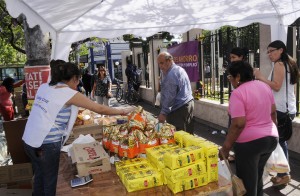 La Feria del Ahorro comenzó con su recorrido semanal.