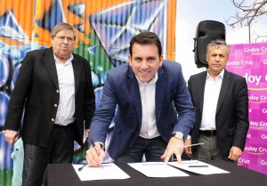 Firma acta acuerdo reconversión energía