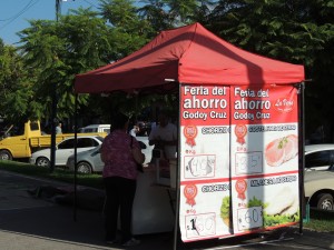 La Feria del Ahorro está desde este lunes en la Plaza departamental.