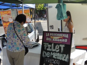 En la Feria del Ahorro se puede conseguir pescado a muy buen precio.