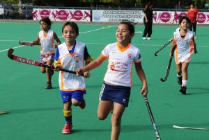 Desde las 9 de este sábado, cerca de 1.500 chicos jugarán al hockey en el estadio Ciudad de Godoy Cruz.