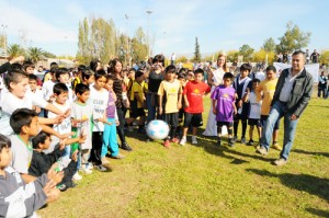 El intendente Cornejo dio la patada inicial del torneo