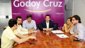 El intendente de Godoy Cruz y parte de su gabinete se reunieron con los empresarios de ADERPE.