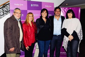Carlos Valcarcel, Doris Gervasi, Sandra Garro, Fabricio Cuaranda, secretario de Legal y Técnica de Godoy Cruz, y Leticia Dardanelli.