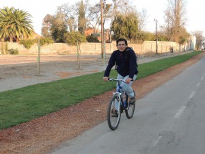 Los ciclistas disfrutan del renovado sector entre Anzorena y Maipú.