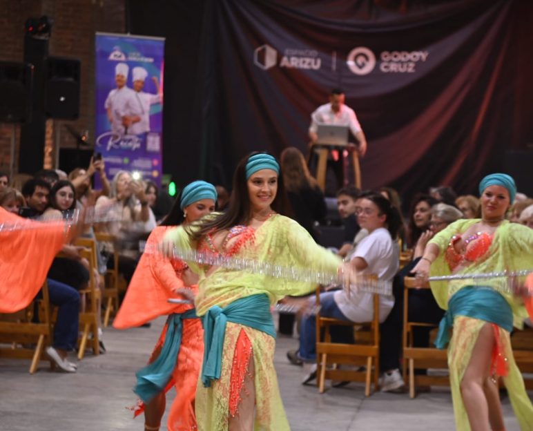 bailes internacionales el mundo en un bocado