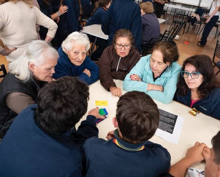 personas mayores jovenes